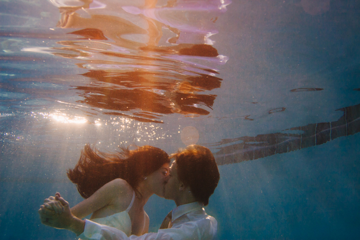 Ethereal-Underwater-Trash-the-Dress-Session-Images-by-Alyssa-Campbell-Photography-Via-Modernly-Wed-01