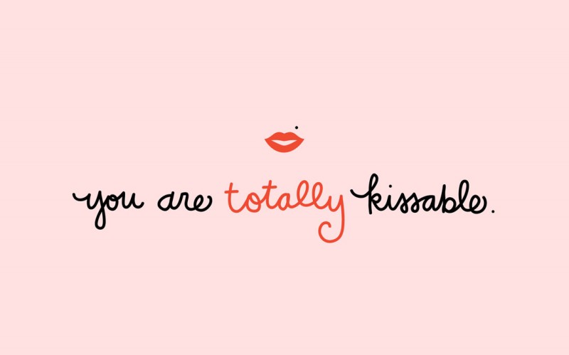 1-You-Are-Totally-Kissable-Wallpaper